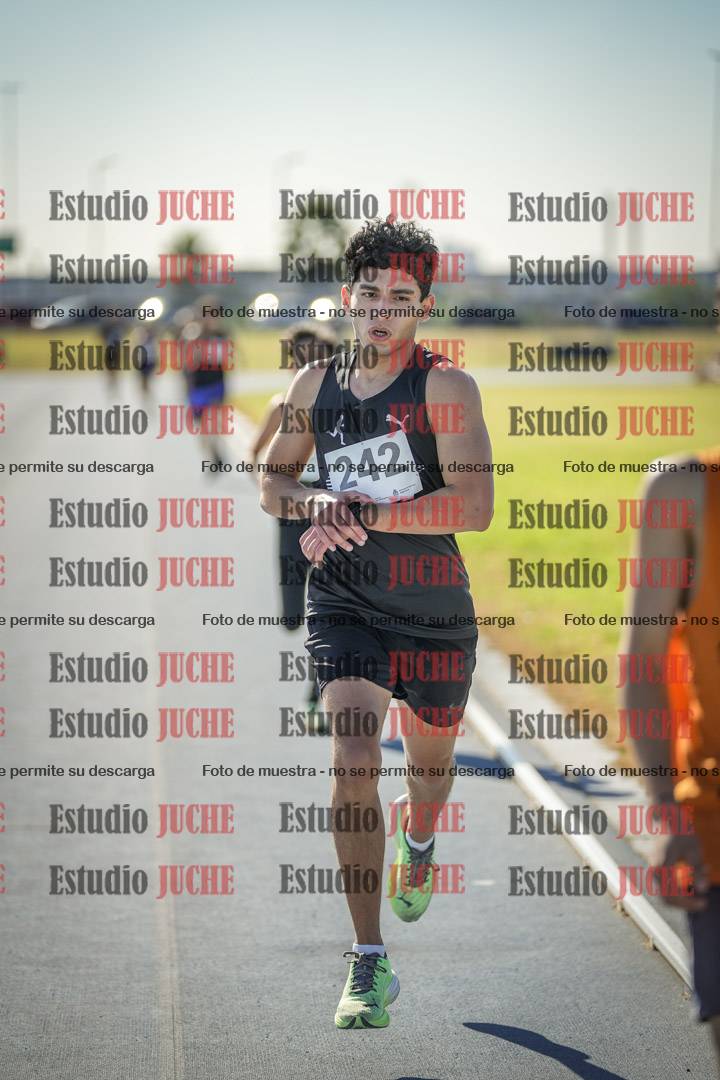 Fotos de los 1000 m llanos de varones