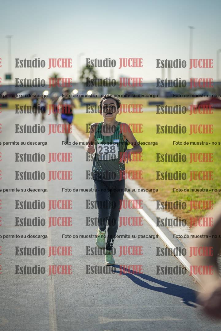 Fotos de los 1000 m llanos de varones