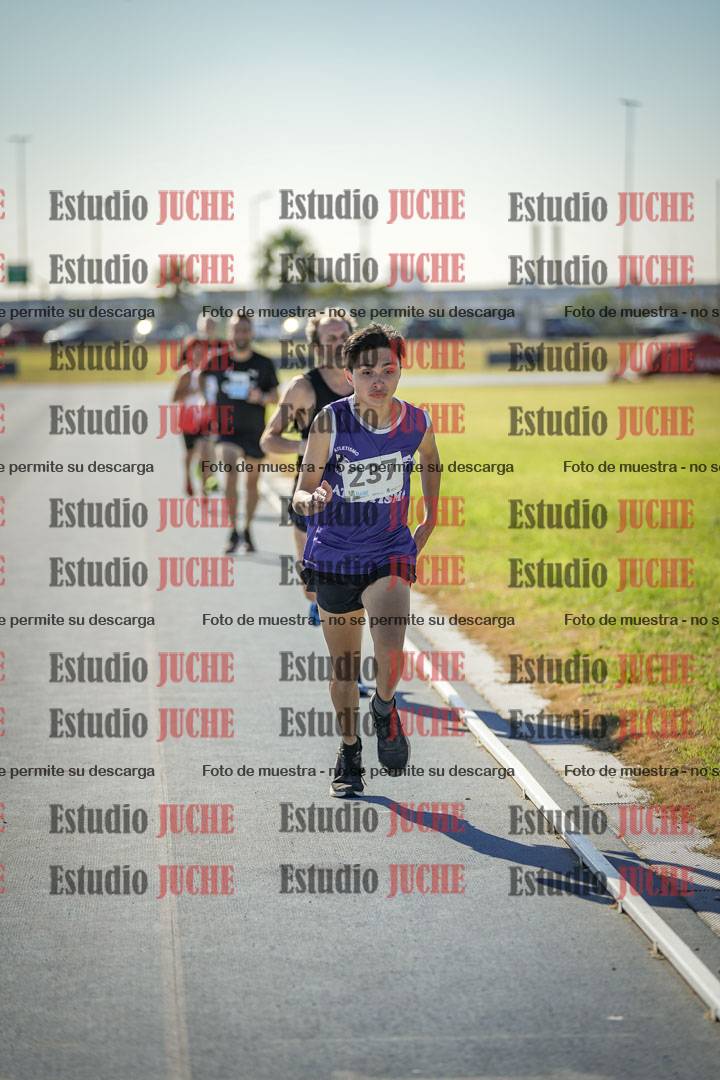 Fotos de los 1000 m llanos de varones