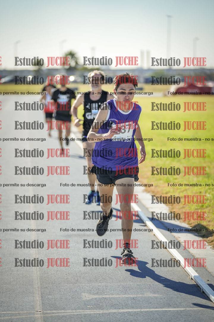 Fotos de los 1000 m llanos de varones