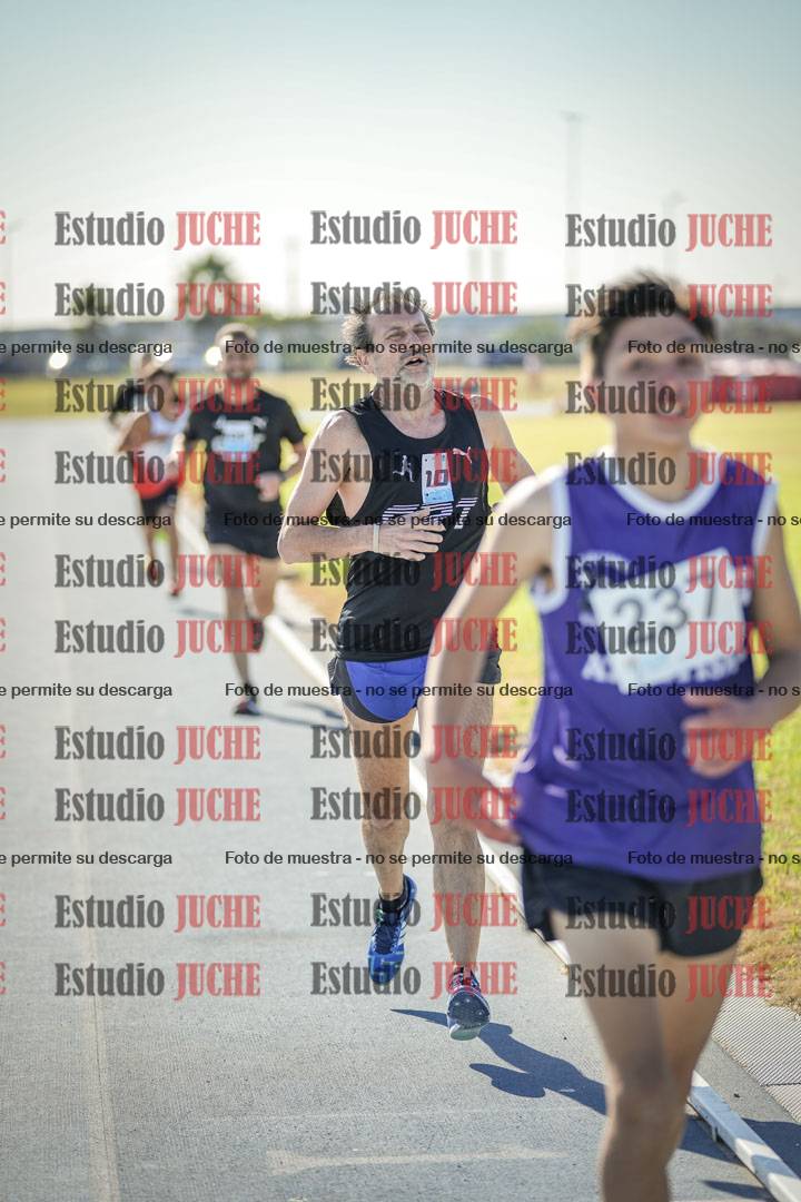 Fotos de los 1000 m llanos de varones