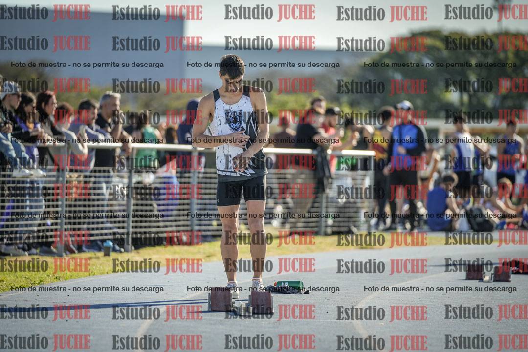 Fotos de los 400 m llanos de varones