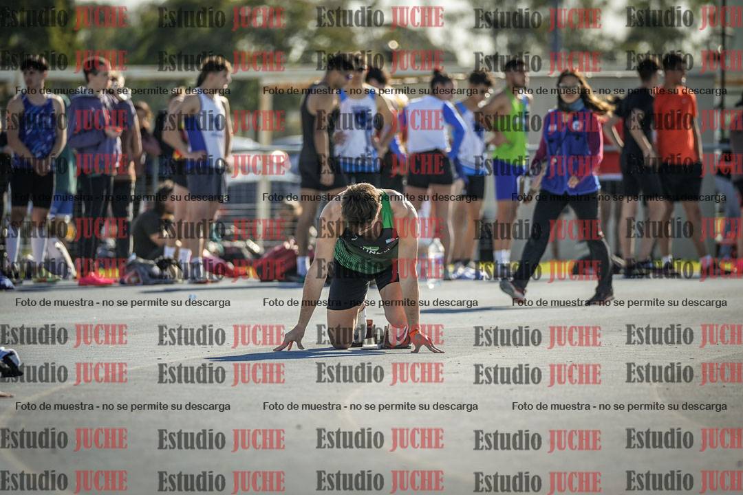 Fotos de los 400 m llanos de varones