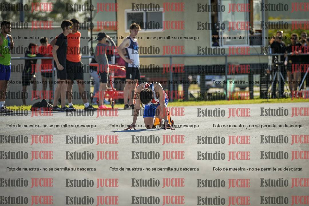 Fotos de los 400 m llanos de varones