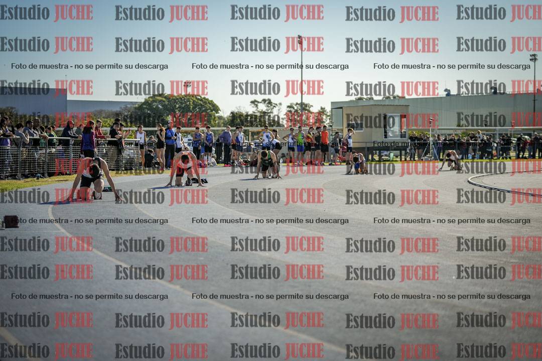 Fotos de los 400 m llanos de varones