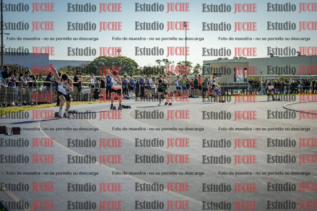 Fotos de los 400 m llanos de varones