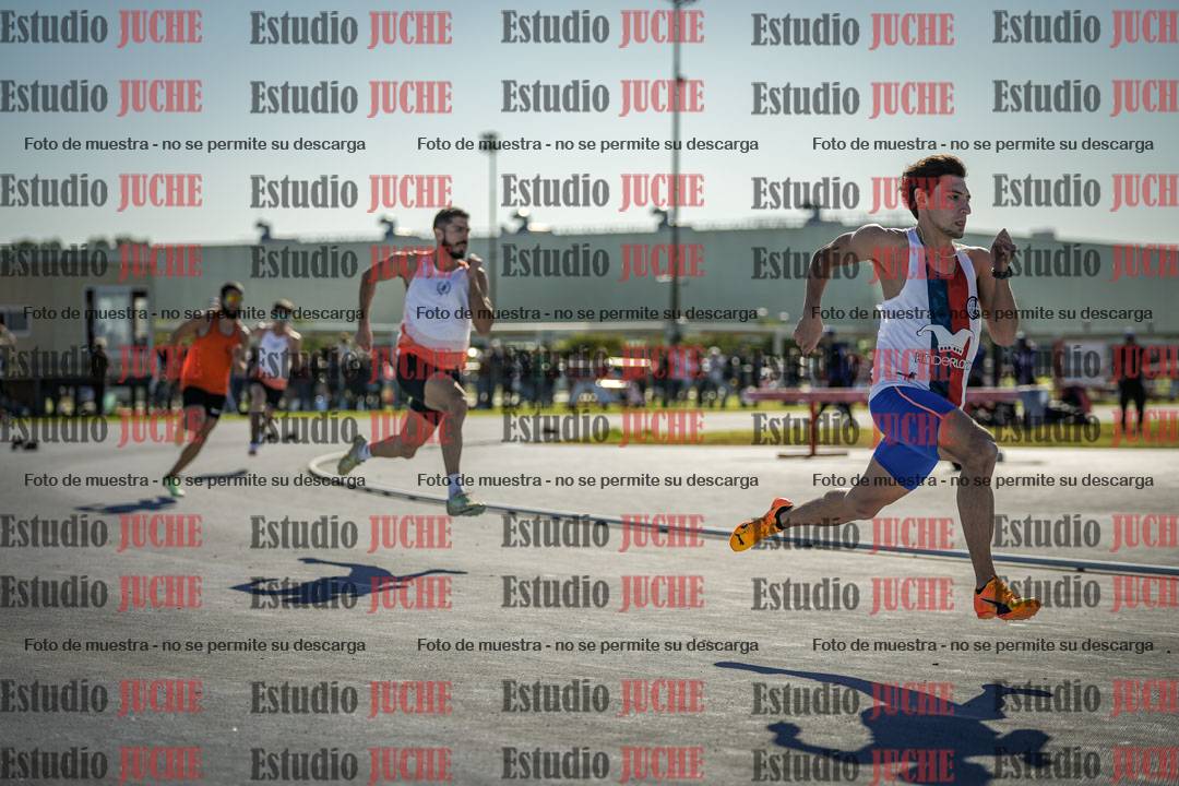 Fotos de los 400 m llanos de varones