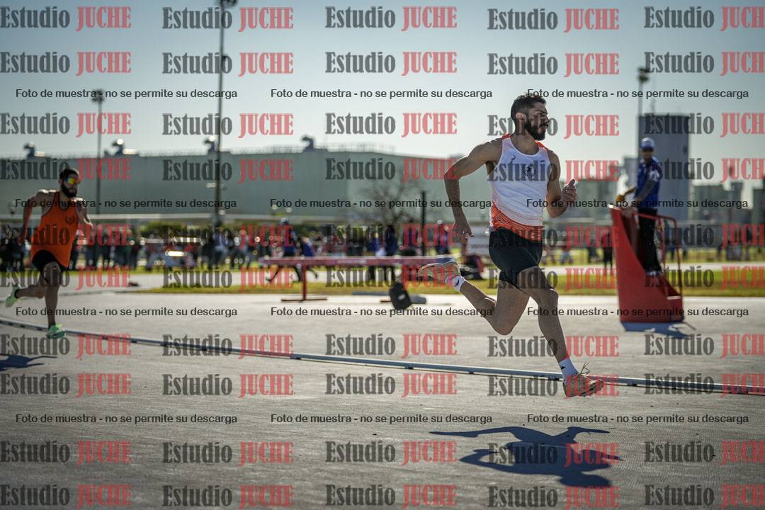 Fotos de los 400 m llanos de varones