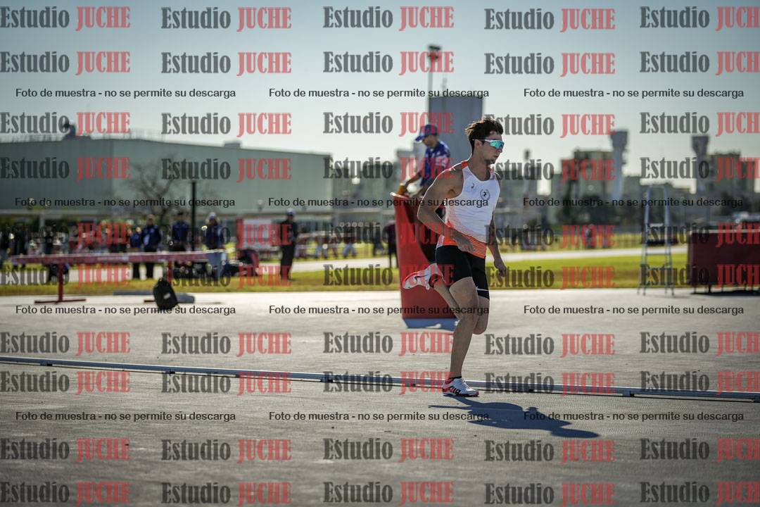 Fotos de los 400 m llanos de varones