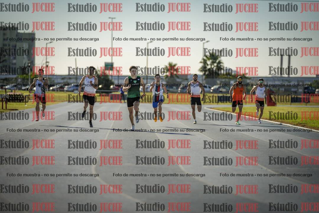 Fotos de los 400 m llanos de varones