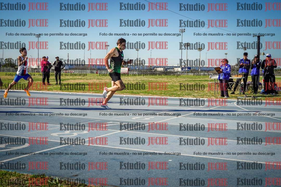 Fotos de los 400 m llanos de varones