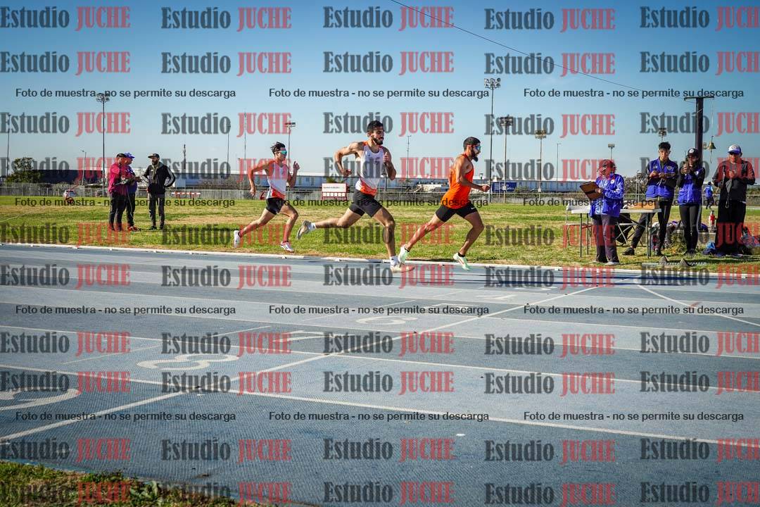 Fotos de los 400 m llanos de varones