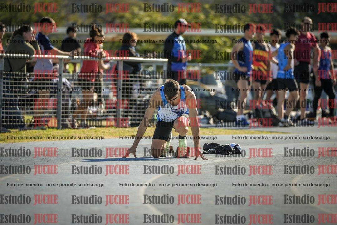 Fotos de los 400 m llanos de varones