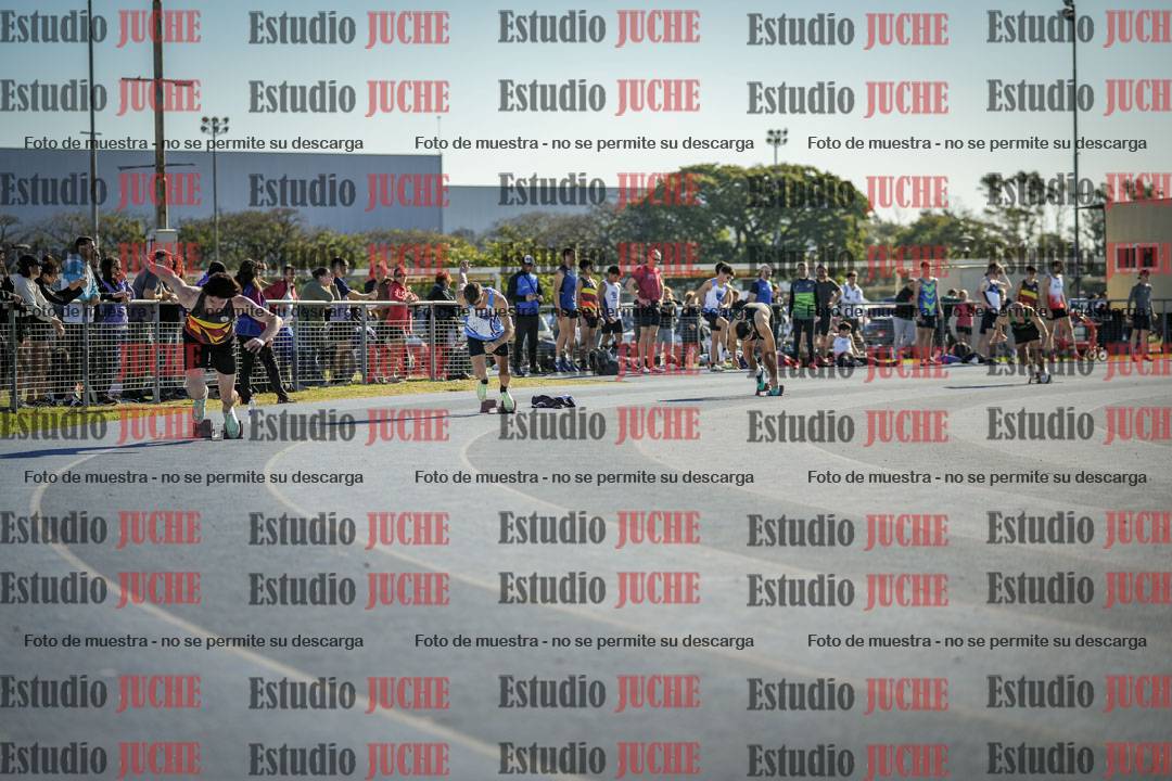 Fotos de los 400 m llanos de varones