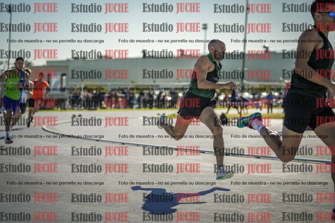 Fotos de los 400 m llanos de varones