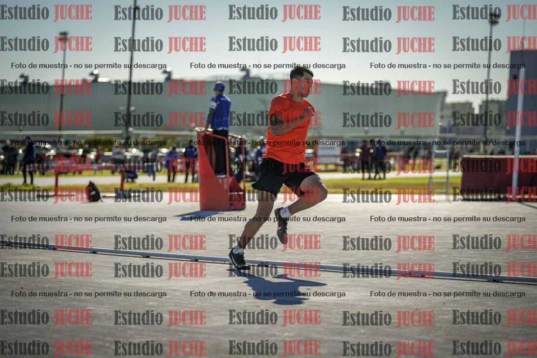 Fotos de los 400 m llanos de varones