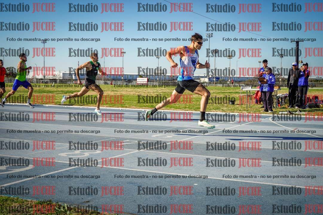 Fotos de los 400 m llanos de varones