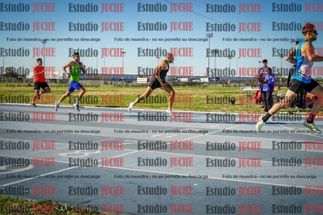 Fotos de los 400 m llanos de varones