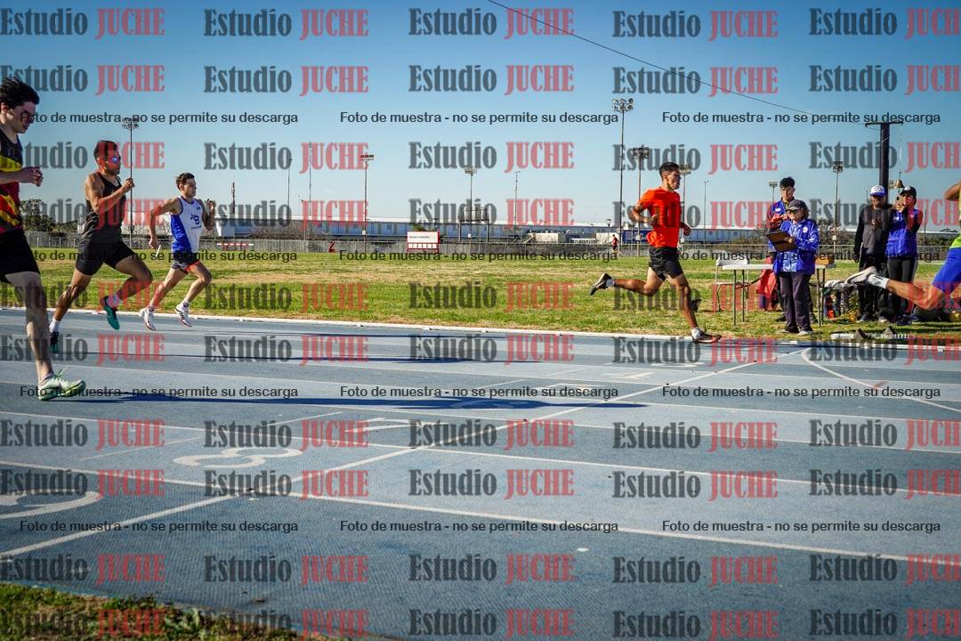 Fotos de los 400 m llanos de varones