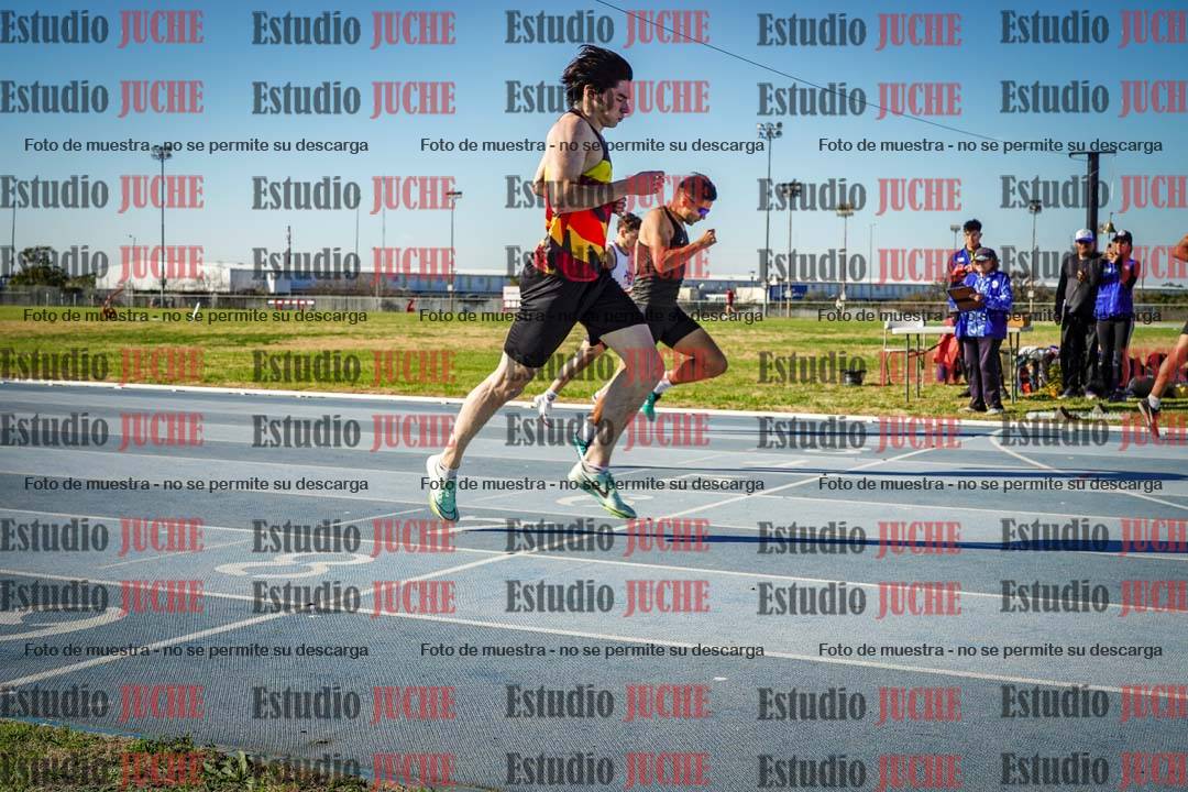 Fotos de los 400 m llanos de varones