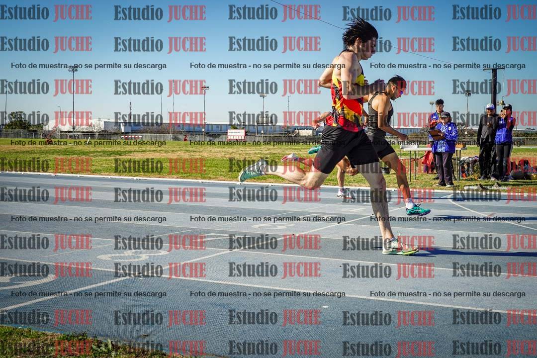 Fotos de los 400 m llanos de varones