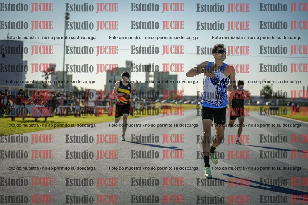 Fotos de los 400 m llanos de varones