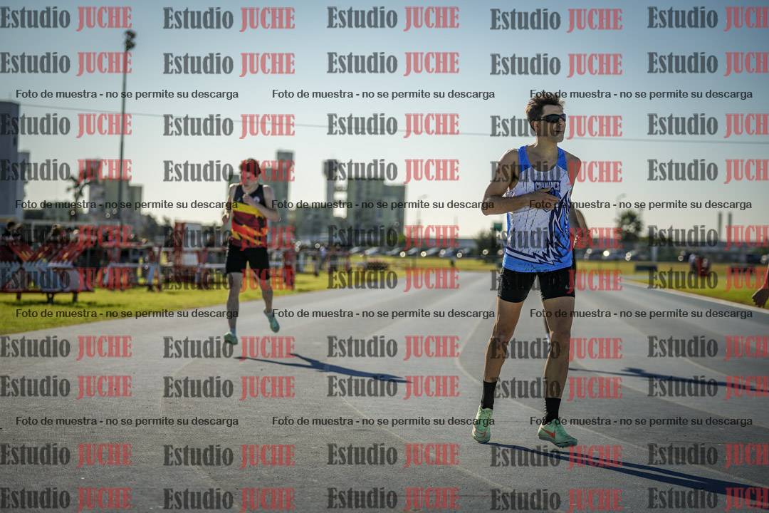 Fotos de los 400 m llanos de varones