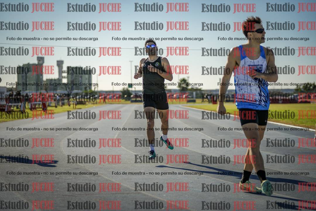 Fotos de los 400 m llanos de varones