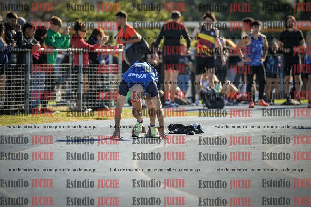 Fotos de los 400 m llanos de varones