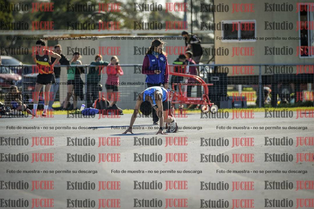 Fotos de los 400 m llanos de varones