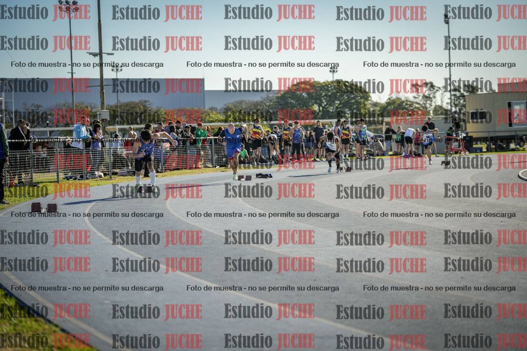 Fotos de los 400 m llanos de varones