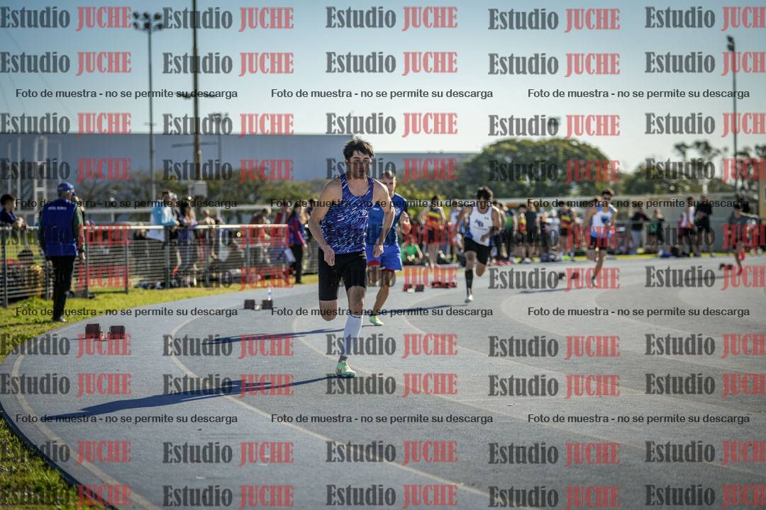 Fotos de los 400 m llanos de varones