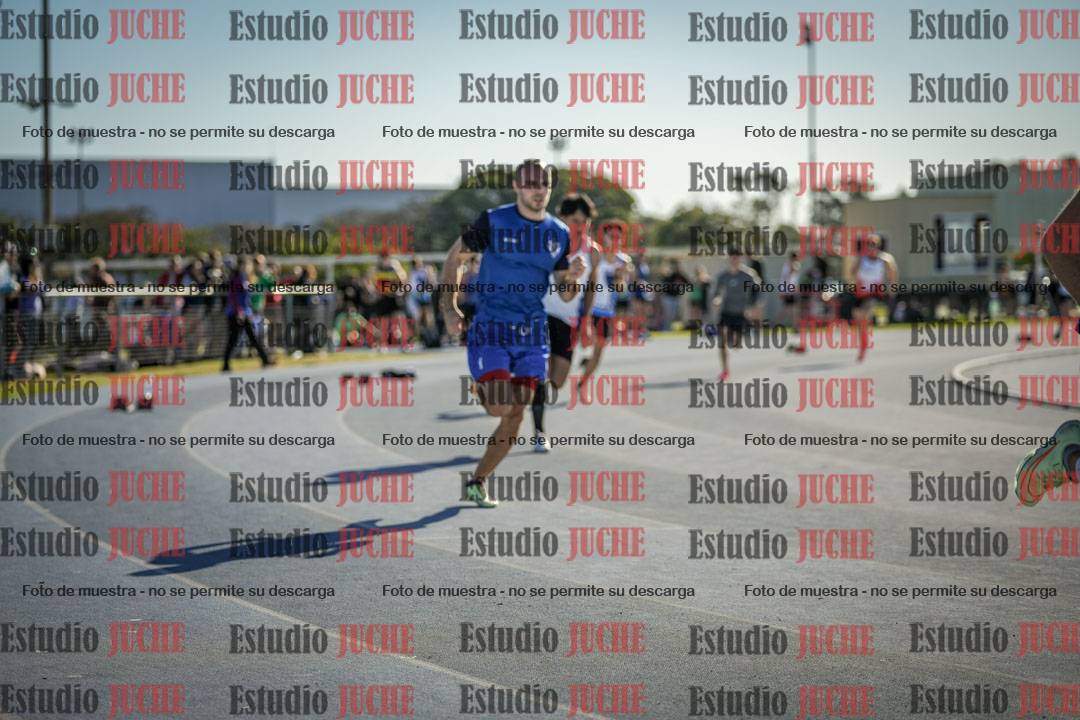 Fotos de los 400 m llanos de varones