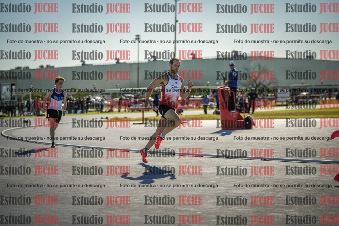 Fotos de los 400 m llanos de varones