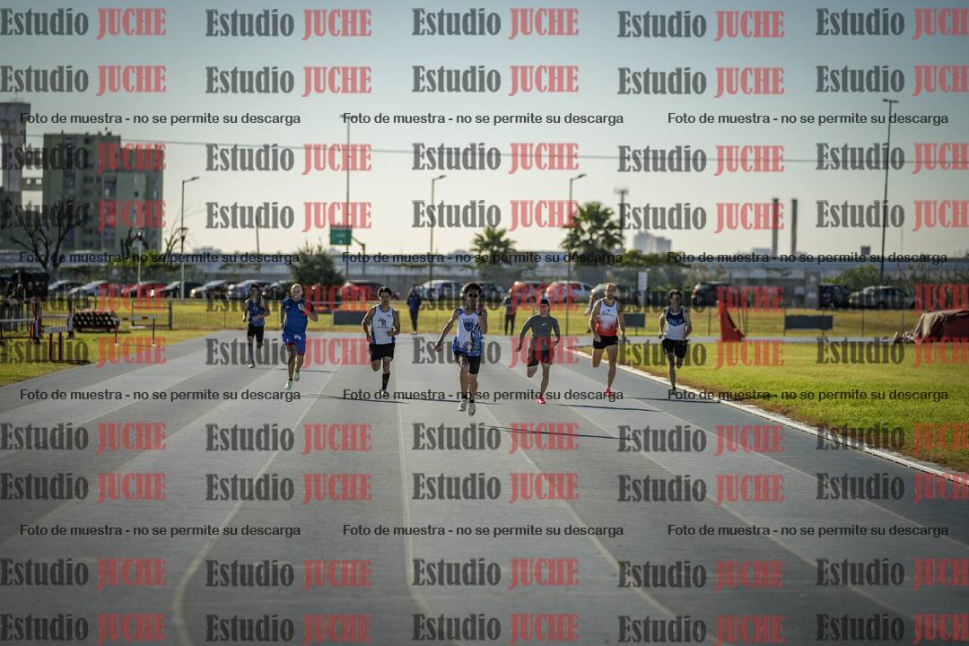 Fotos de los 400 m llanos de varones