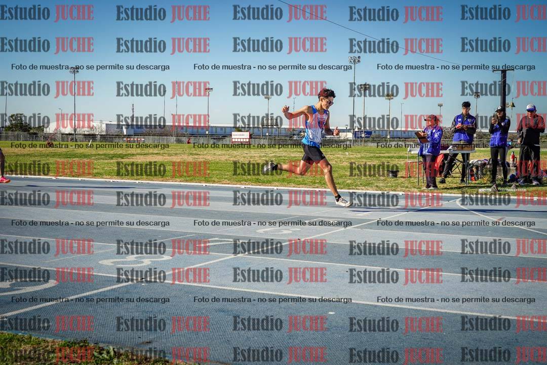 Fotos de los 400 m llanos de varones