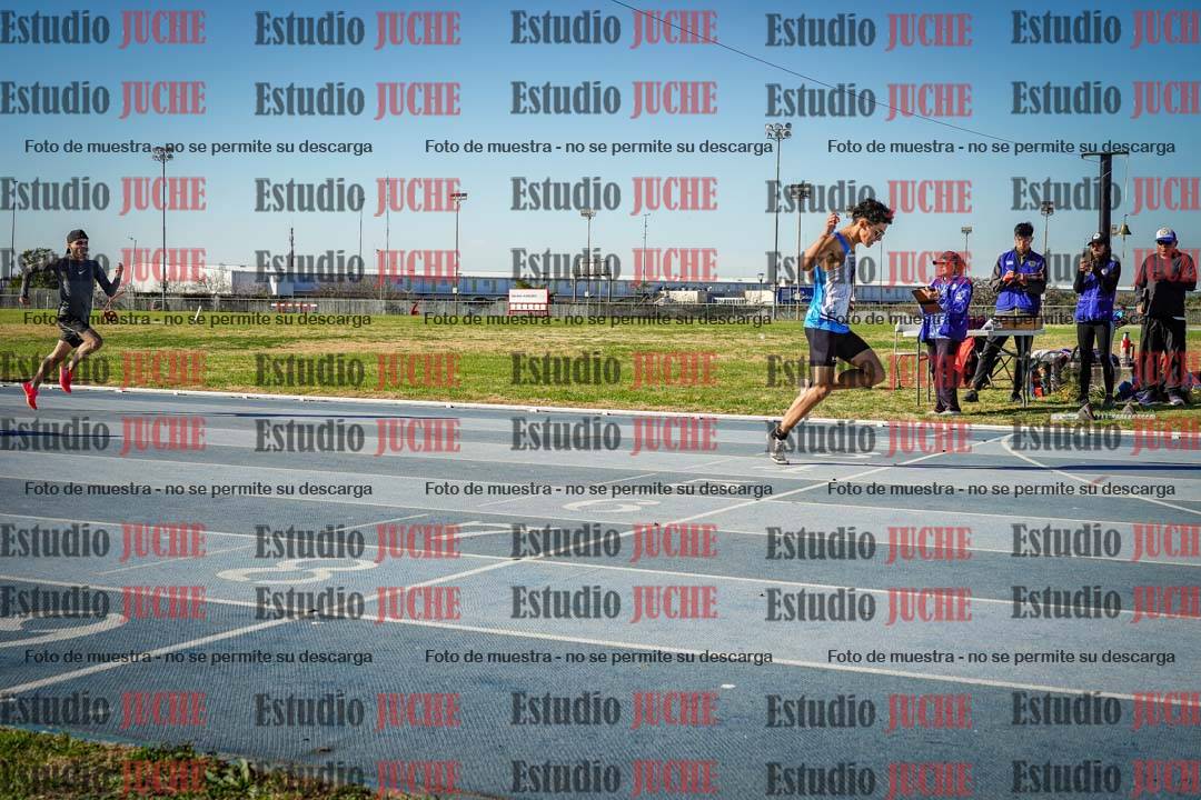 Fotos de los 400 m llanos de varones