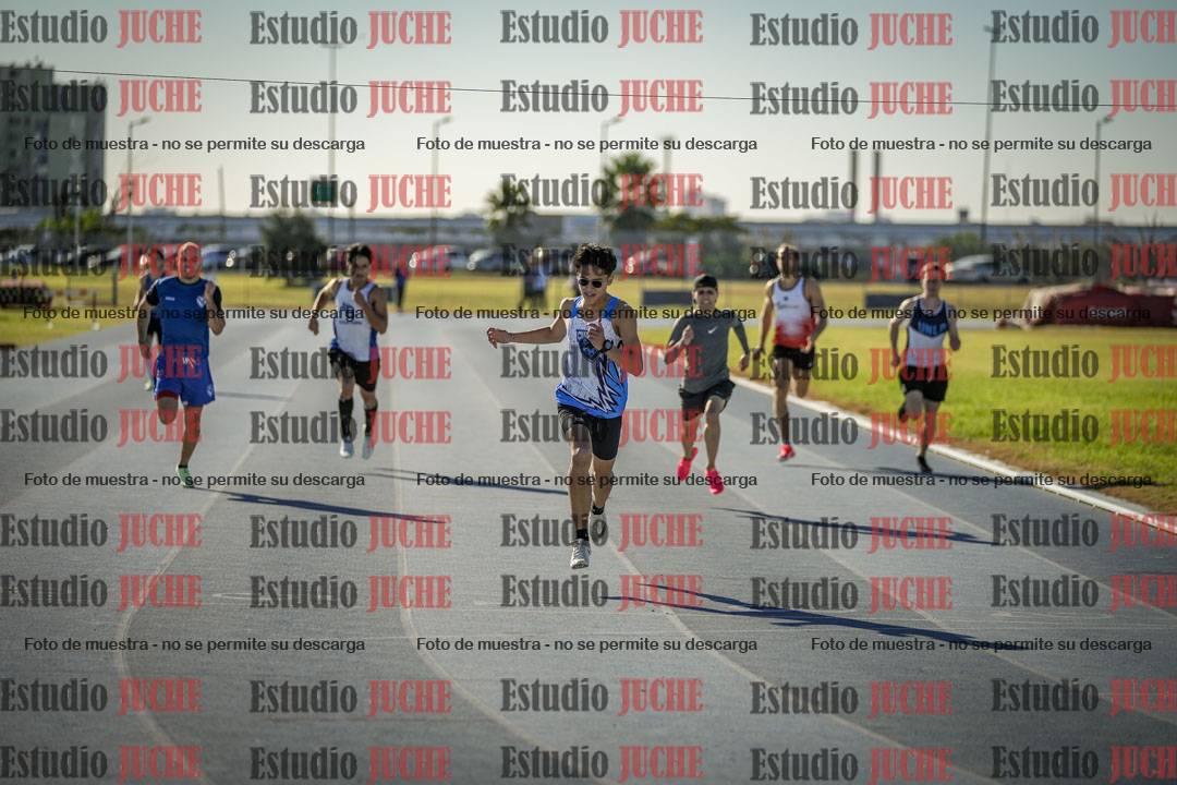 Fotos de los 400 m llanos de varones