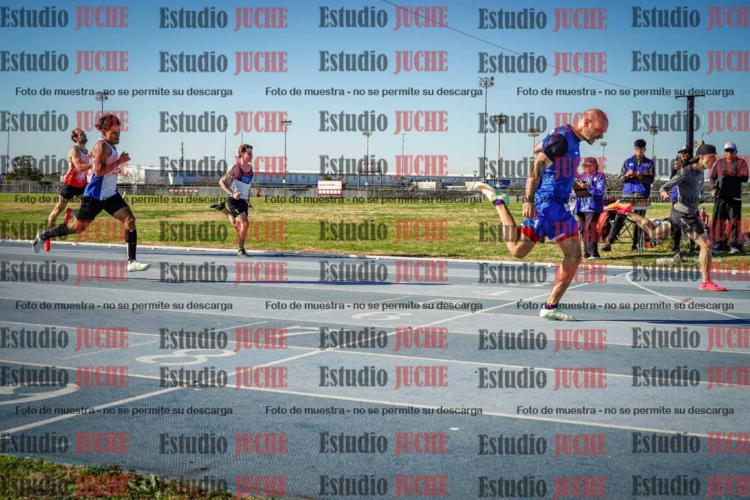 Fotos de los 400 m llanos de varones