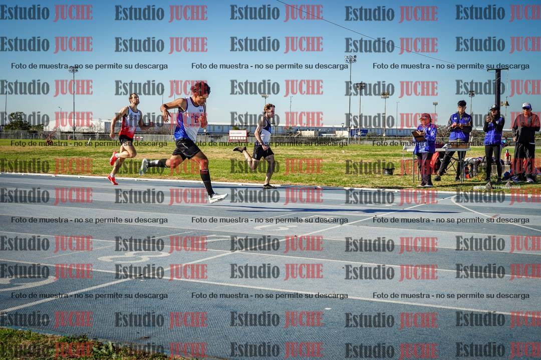 Fotos de los 400 m llanos de varones
