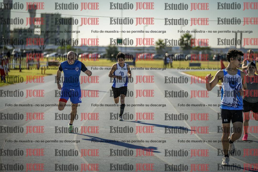 Fotos de los 400 m llanos de varones