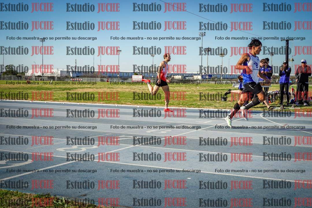 Fotos de los 400 m llanos de varones