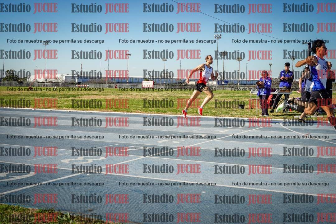 Fotos de los 400 m llanos de varones