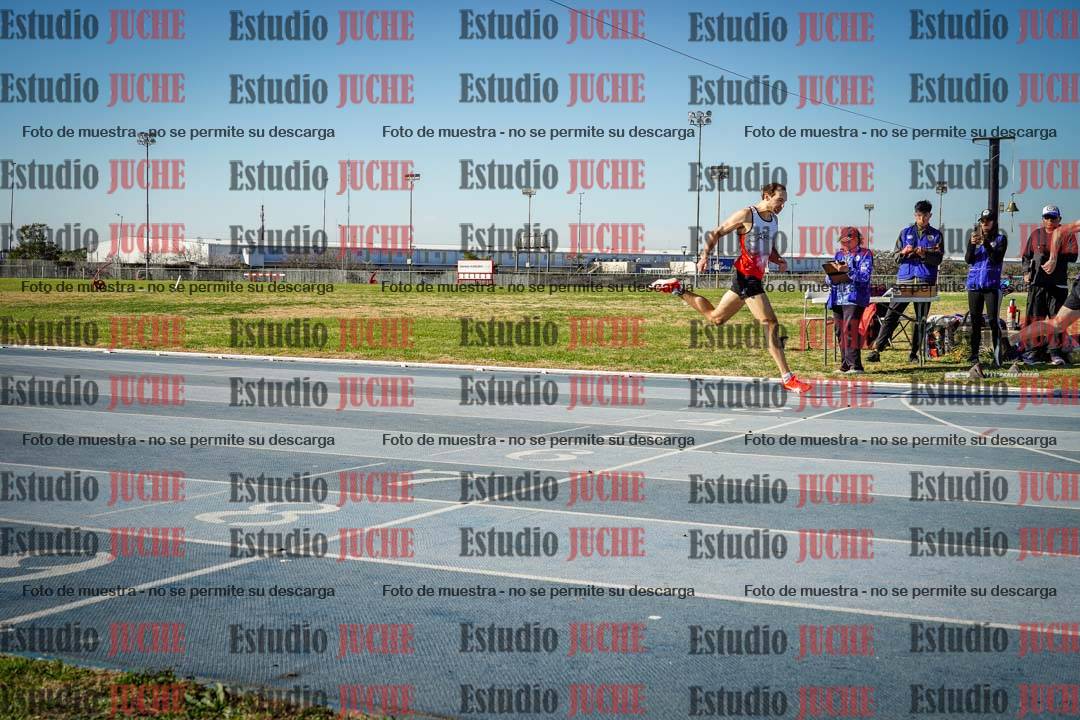 Fotos de los 400 m llanos de varones