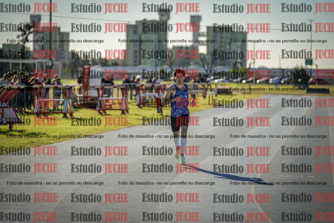 Fotos de los 400 m llanos de varones