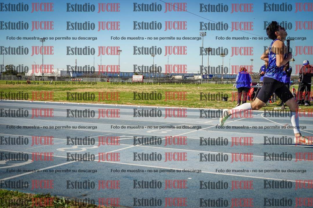 Fotos de los 400 m llanos de varones