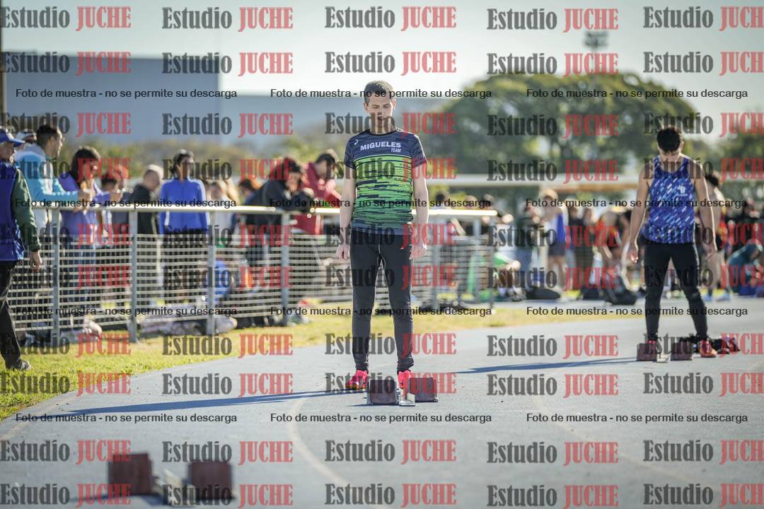 Fotos de los 400 m llanos de varones