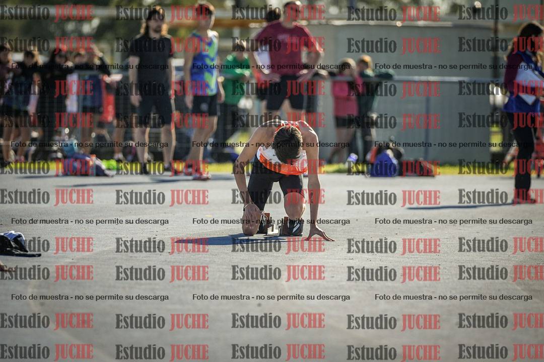 Fotos de los 400 m llanos de varones
