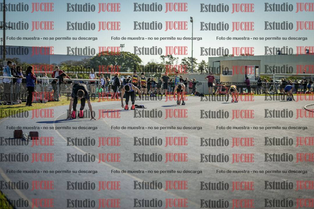 Fotos de los 400 m llanos de varones