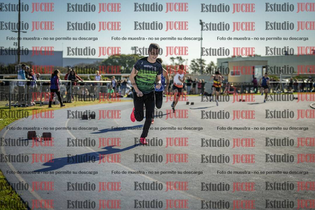 Fotos de los 400 m llanos de varones
